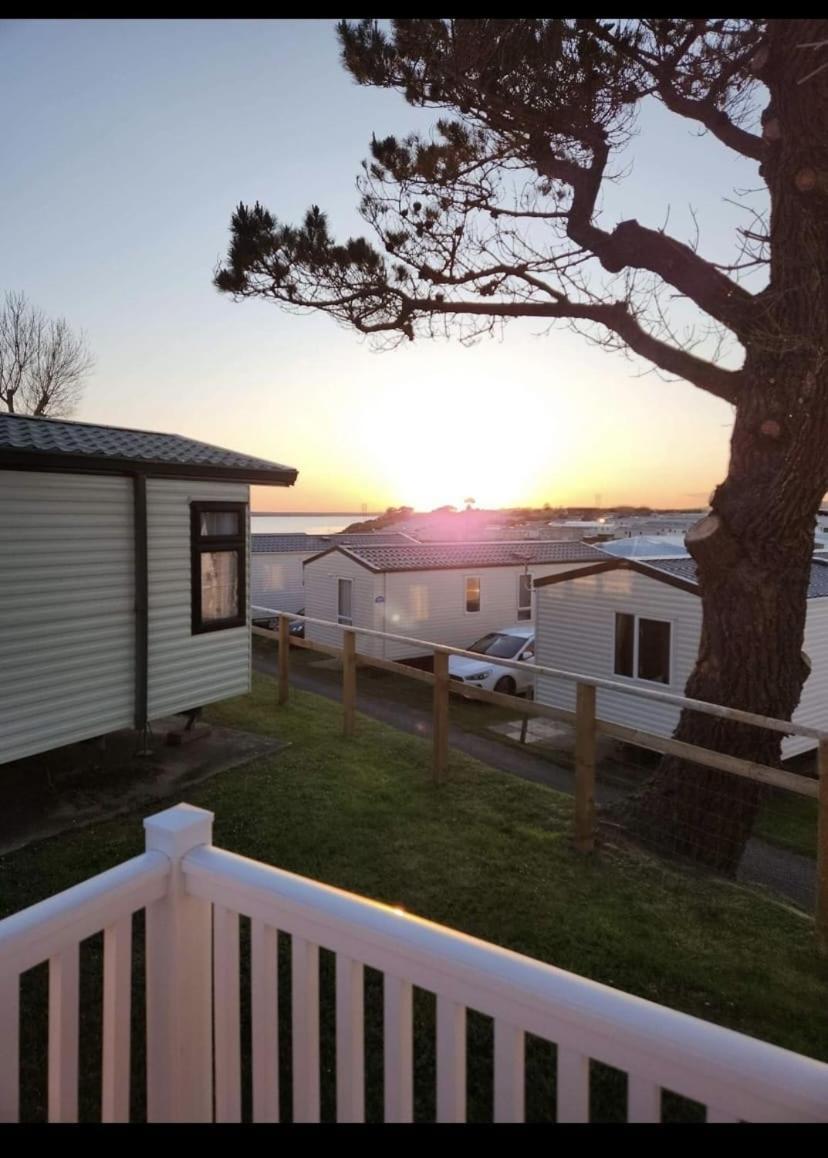 Relaxing Holiday Home Chickerell View Littlesea Haven Wyke Regis Esterno foto